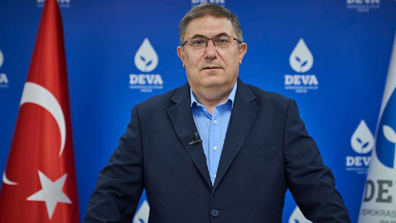 deva partili canakci enflasyona adeta benzin doktuler sonra su tabancasiyla sondurmeye calistilar iRNgZxT4