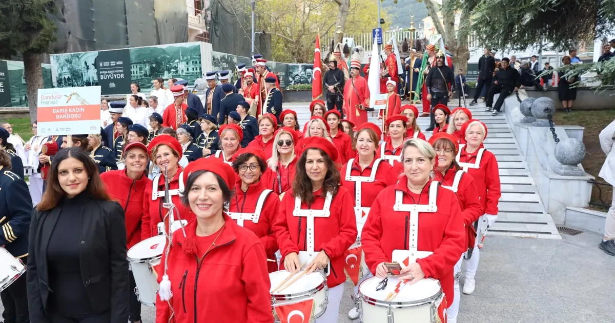 Kültürlerin ritmi Bursa’da Bandolar Festivali’nde yankılandı