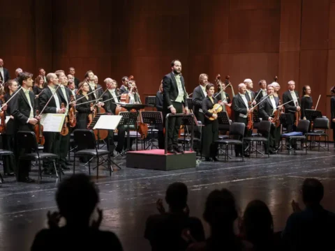 Viyana Senfoni ile doruğa çıkan festival fado konseri ile bitti